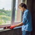Jak dokręcić okna plastikowe bez pomocy fachowca?