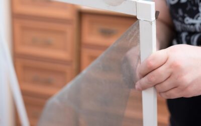 Jak zrobić moskitierę na drzwi, by cieszyć się latem bez uciążliwych owadów?