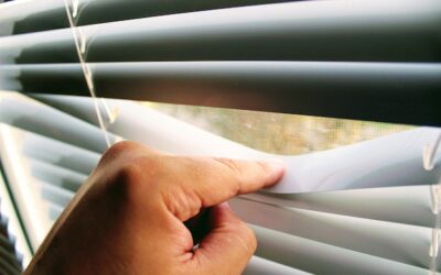 Czym umyć rolety dzień noc, aby nie uszkodzić materiału?