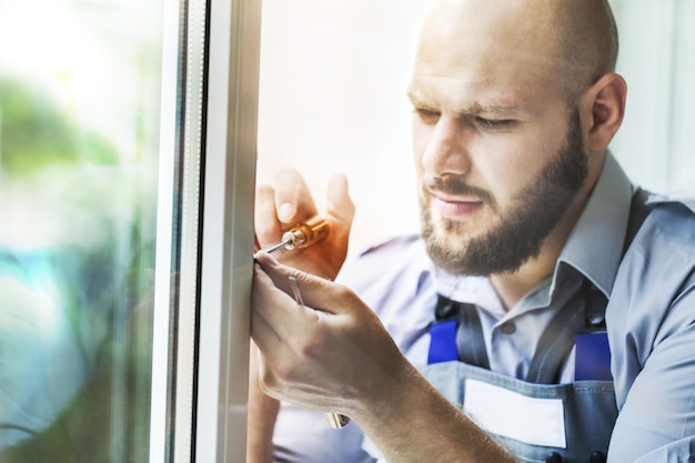 Okna fix co to jest i gdzie znajdują zastosowanie?