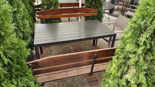 Jakie podłoże pod altanę sprawdzi się w ogrodzie?